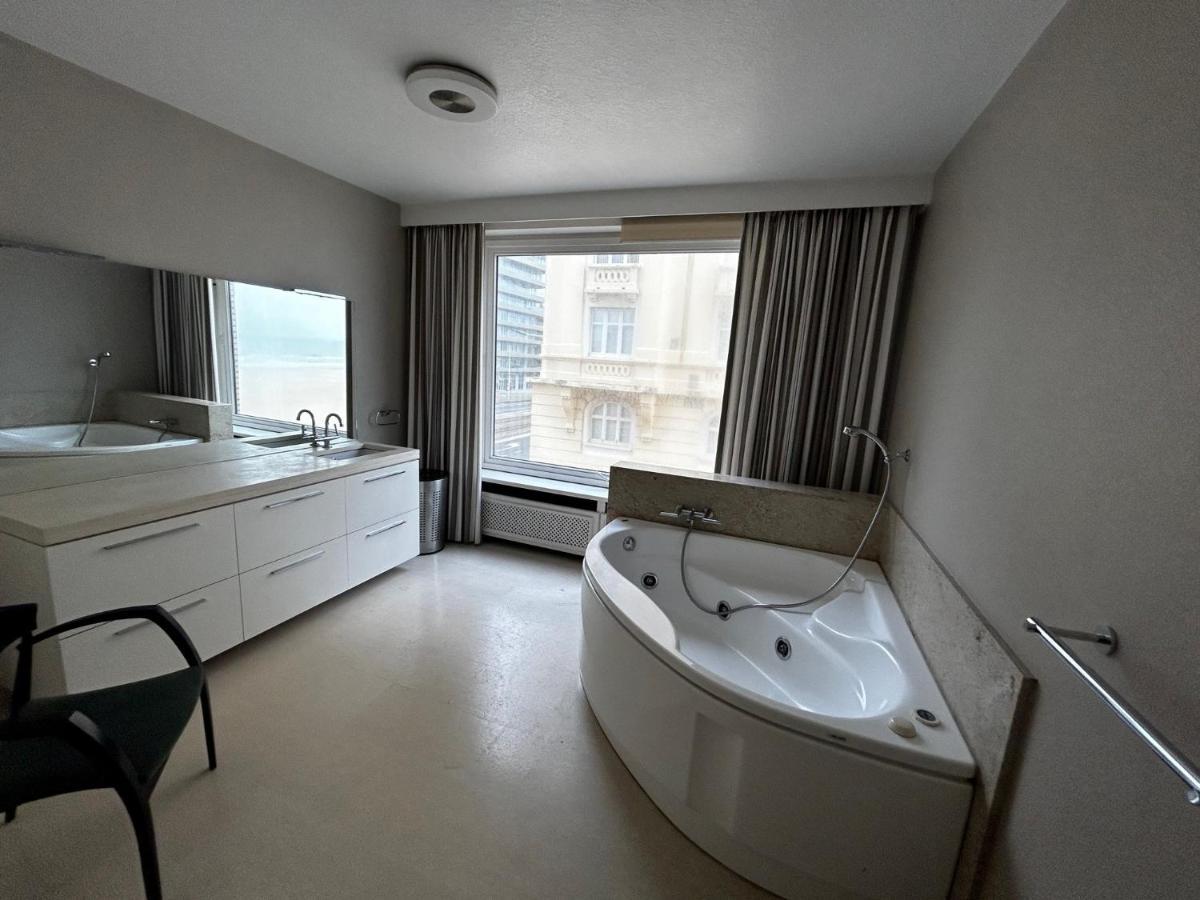 Very Spacious Family With Seaview T16 * Ostende